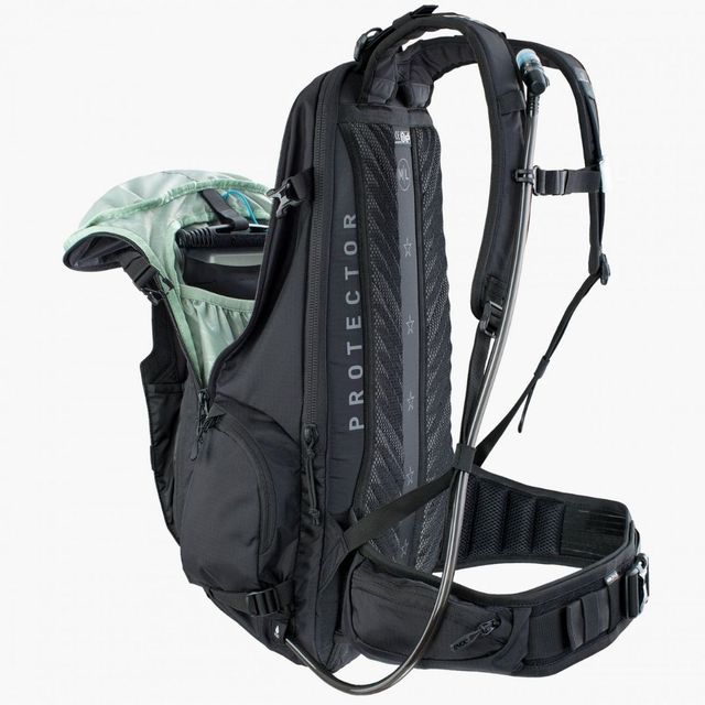 Evoc FR Trail E-Ride 20L M/L pyöräilyreppu Evoc FR Trail E-Ride 20L M/L pyöräilyreppu